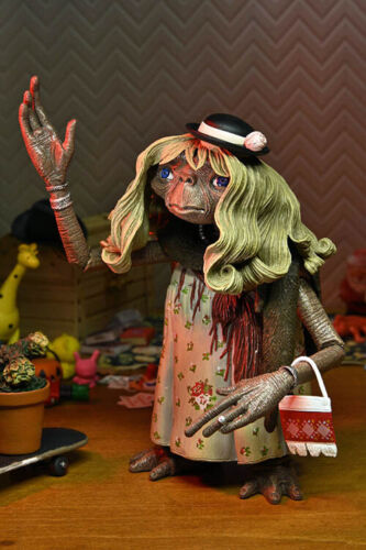 E.T. The Extra-Terrestrial 40th Anniversary Ultimate Dress Up E.T. 7-Inch Scale Action Figure